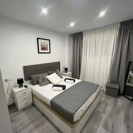 Cristina 3 - Playa Arenal Bol Apartment *